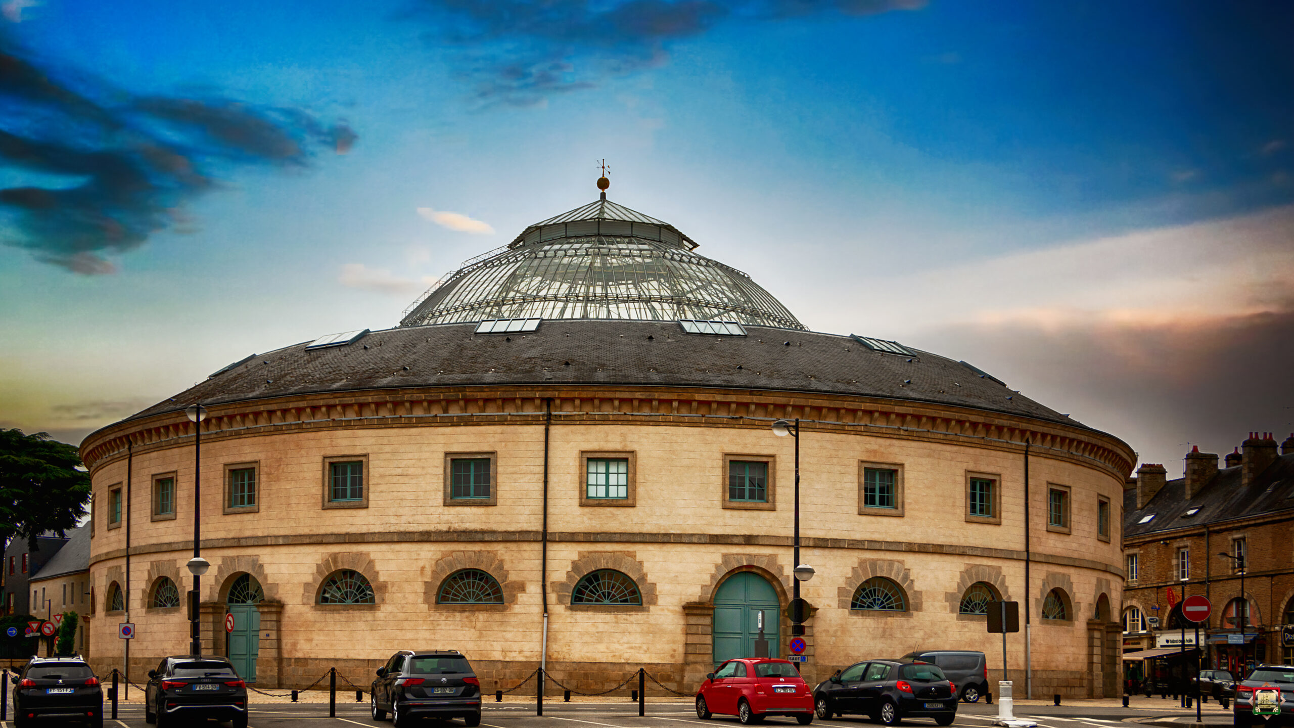 Halle au Blé d’Alençon avec sa rotonde et sa coupole vitrée