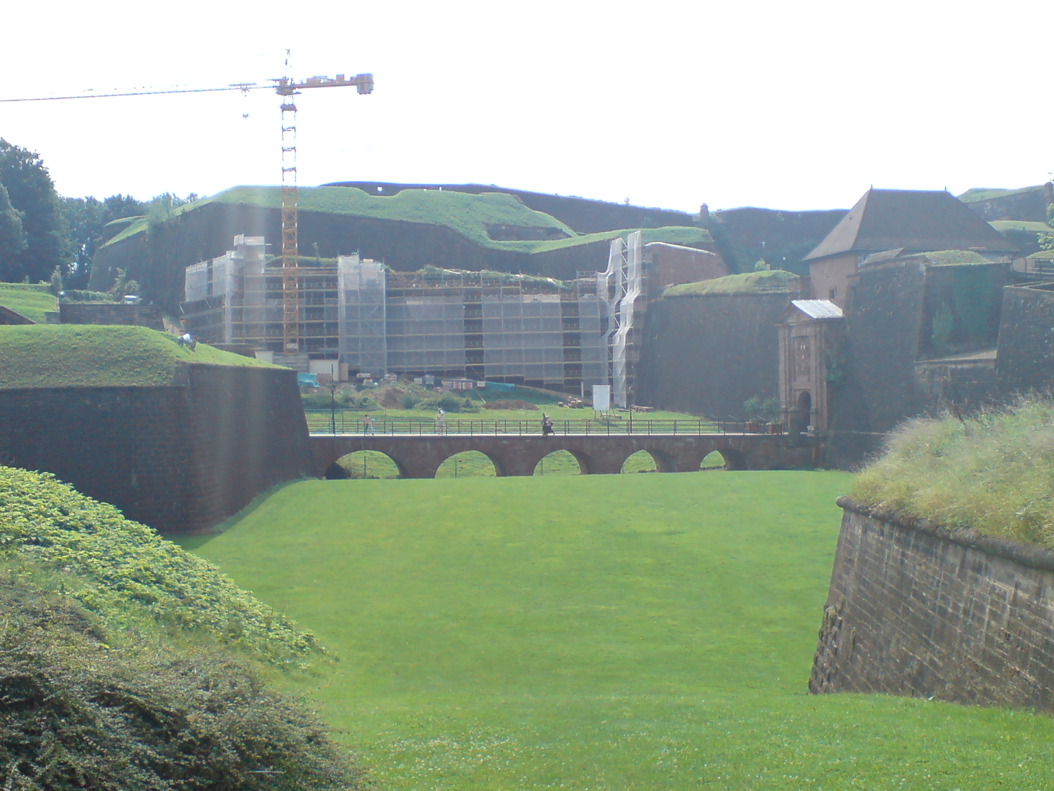 Citadelle de Belfort au-dessus des fortifications de la ville