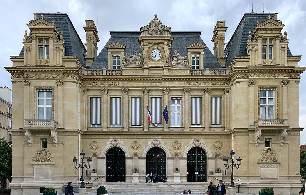 Façade de l’hôtel de ville de Neuilly-sur-Seine