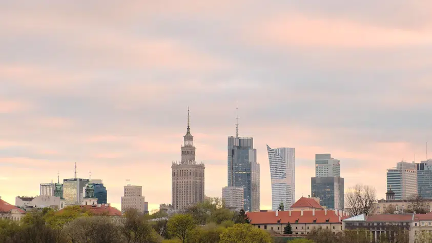 Vue panoramique de Varsovie en Pologne, illustration de la traduction assermentée polonais français