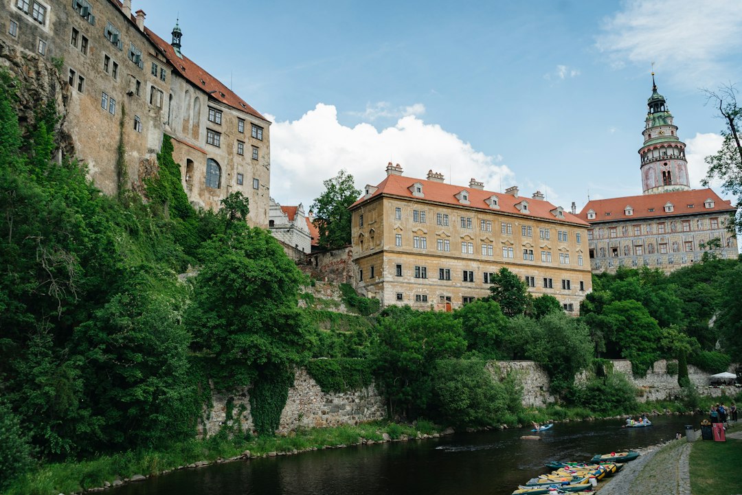 Centre historique de Český Krumlov et rivière Vltava en Tchéquie